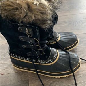 Sorel winter boots.